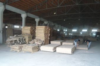 佛山市南海瀛丰木业加工厂 
